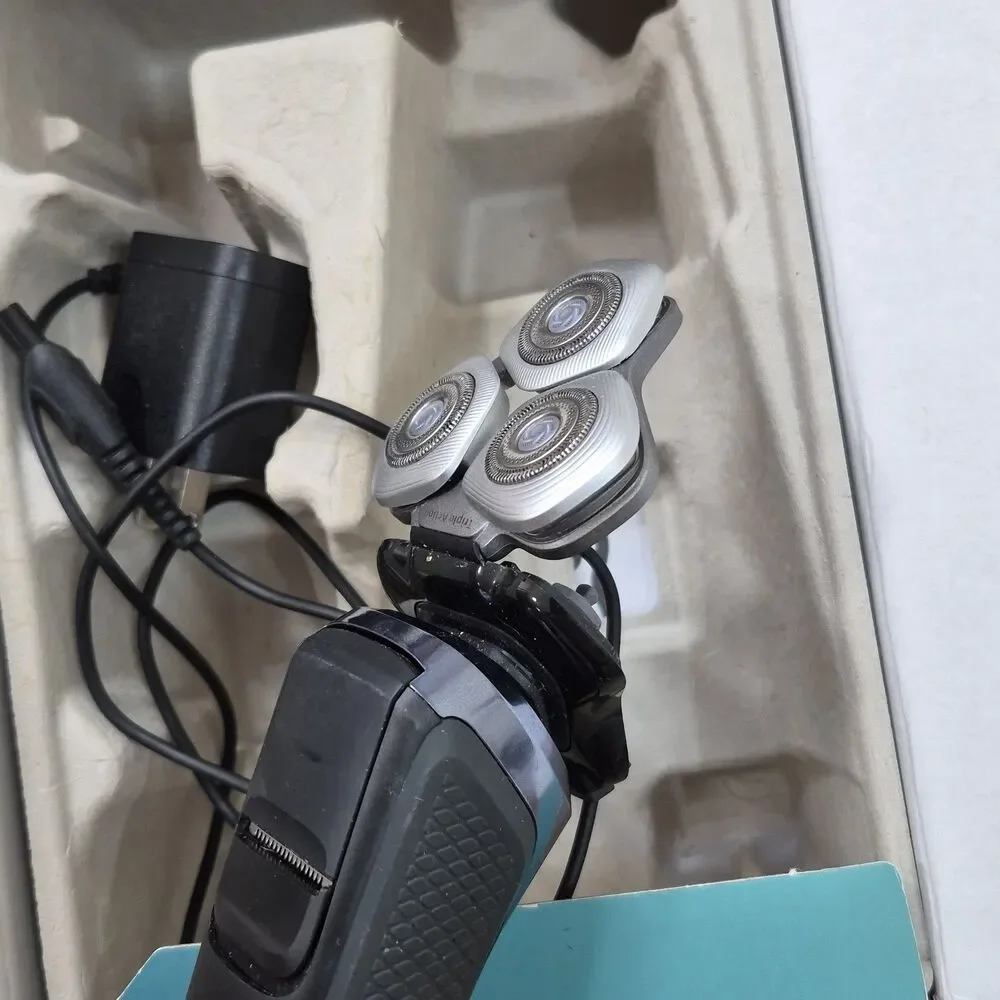 Philips S7887/92 Shaver 7300 Rechargeable Wet/Dry SenseIQ Trimmer